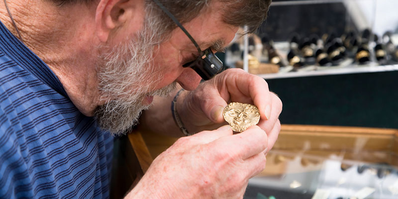 Five Questions to Ask a Gold Dealer
